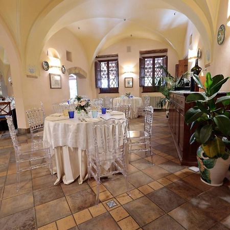 Hotel Corte Dei Tini Teramo Eksteriør billede