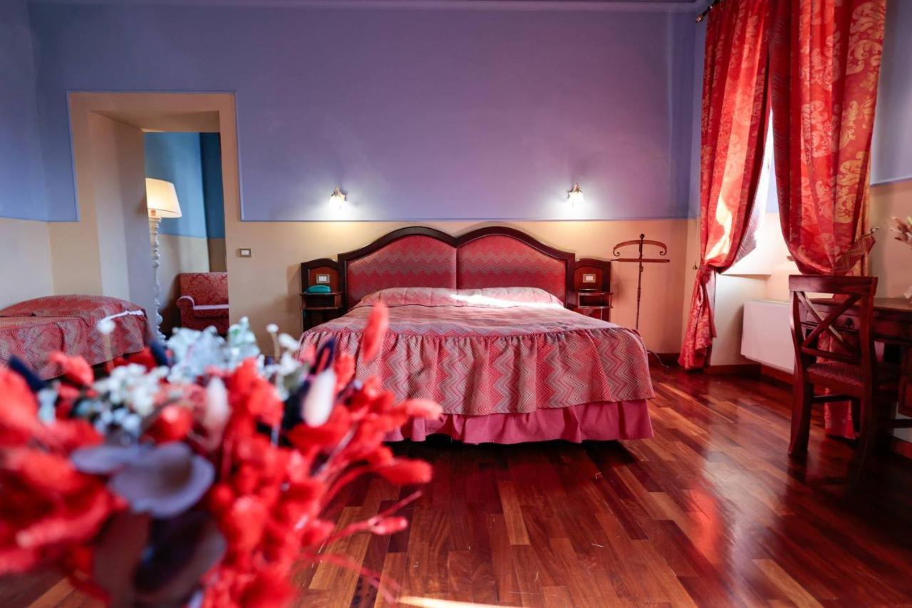 Hotel Corte Dei Tini Teramo Eksteriør billede