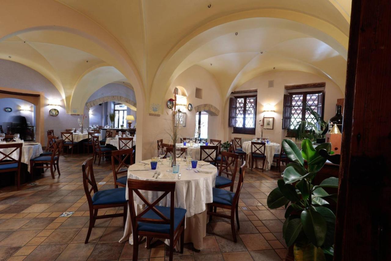 Hotel Corte Dei Tini Teramo Eksteriør billede