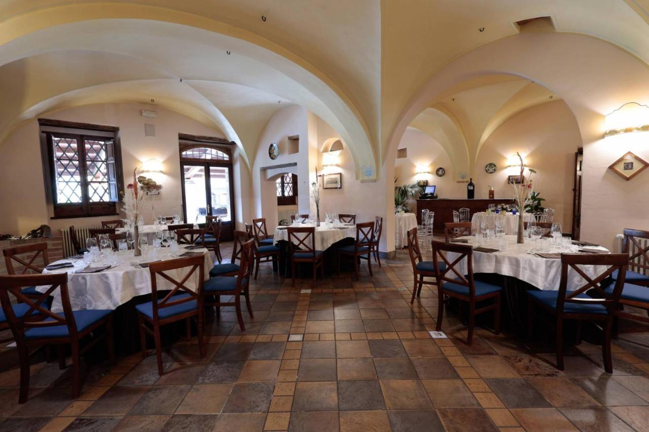 Hotel Corte Dei Tini Teramo Eksteriør billede