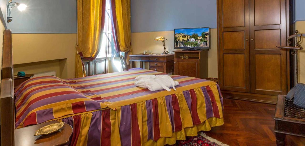 Hotel Corte Dei Tini Teramo Eksteriør billede
