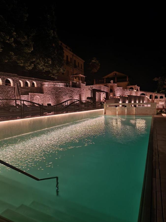 Hotel Corte Dei Tini Teramo Eksteriør billede