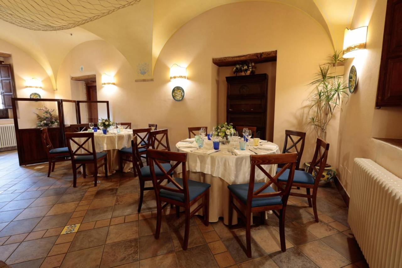 Hotel Corte Dei Tini Teramo Eksteriør billede